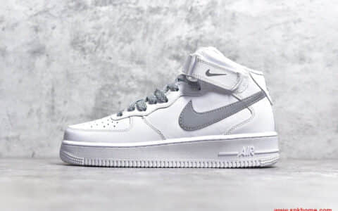 耐克 NIKE Air Force 1 AF1 MID 满天星配色 货号：366731-606