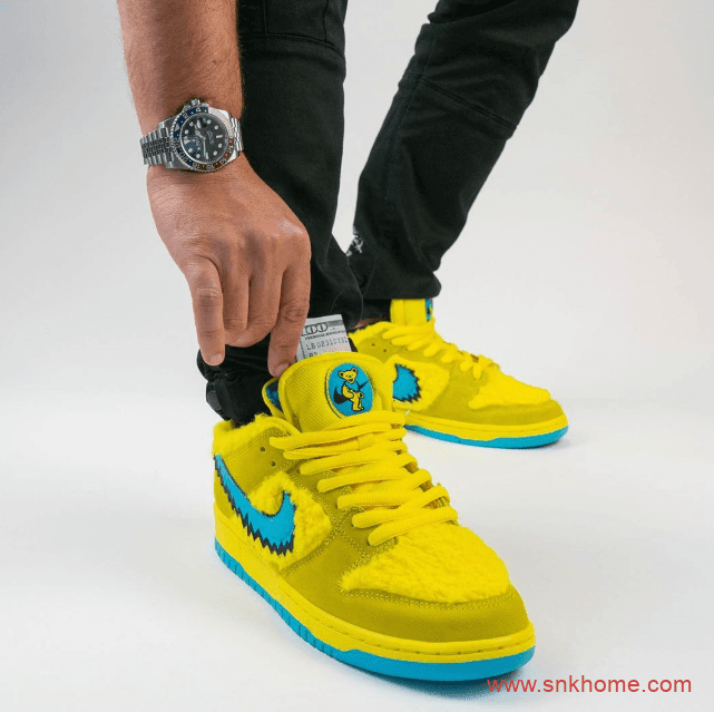 Grateful Dead x Nike Dunk SB “Bears Pack耐克Dunk SB低帮五只小熊板鞋 货号：CJ5378-700