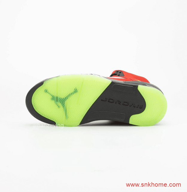 AJ5融合8双人齐配色 Air Jordan 5 “What The” AJ5红黄鸳鸯鞋发售日期 货号：CZ5725-700