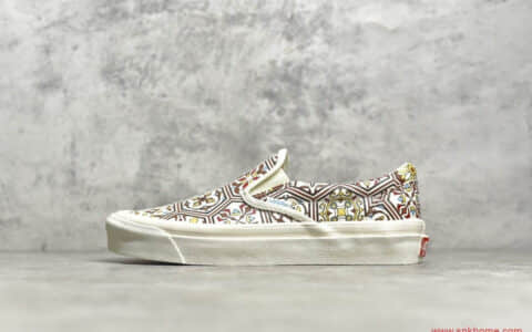 万斯KITH联名款 KITH x Vans Vault OG Classic Slip-On LX"True White"万斯摩洛哥印花