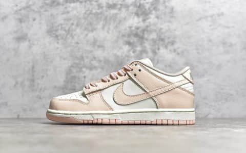 耐克Dunk白粉色低帮纯原版本 NIKE Wmns Dunk Low 耐克Dunk奶油粉低帮女子板鞋 货号：311369-104
