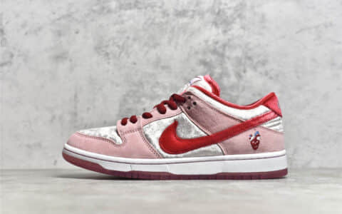 耐克SB Dunk情人节限定 Nike SB Dunk Low x StrangeLove 耐克SB Dunk天鹅绒 货号：CT2552-800