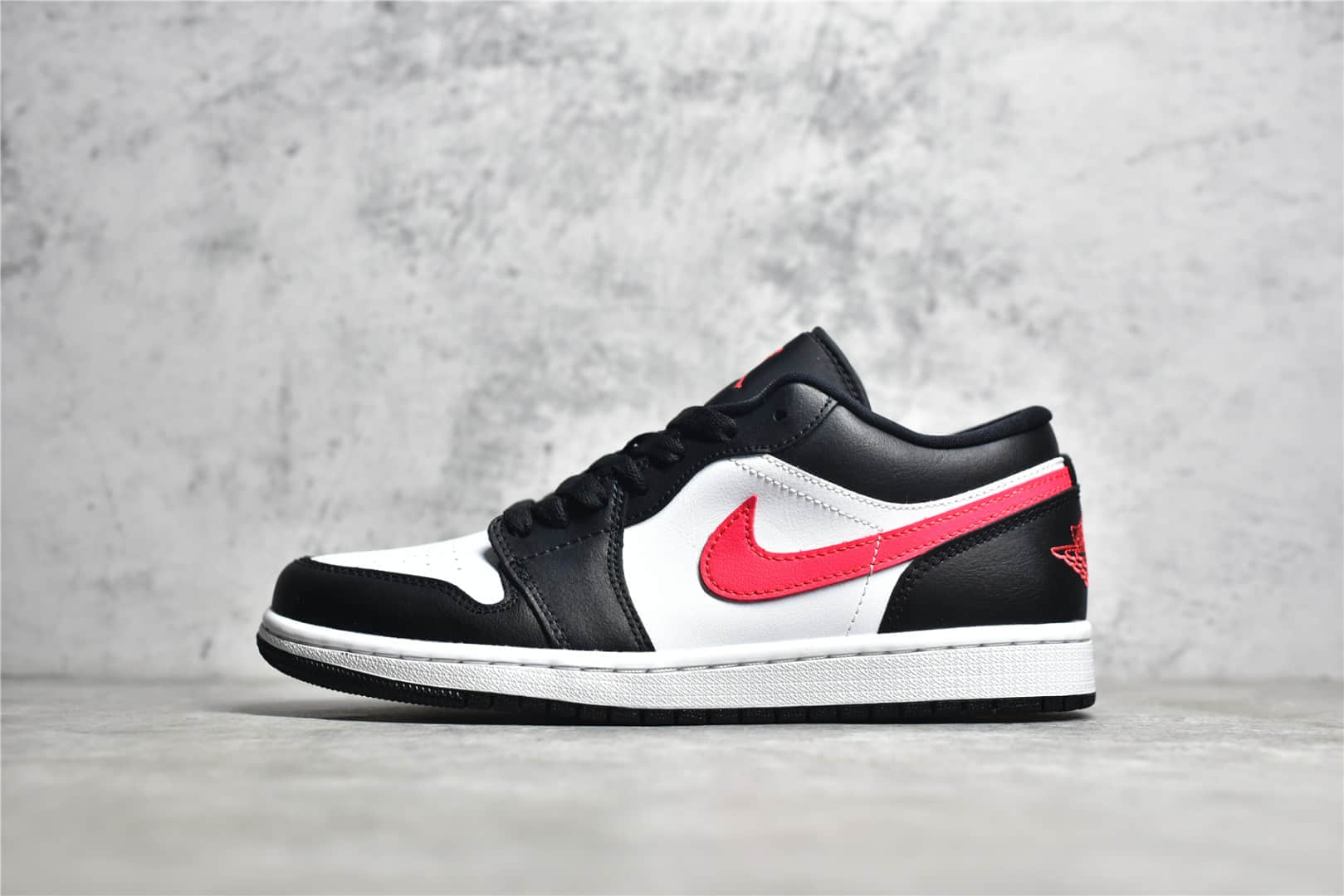 LJR版本AJ1黑红低帮鞋款实拍 Air Jordan 1 Low 莆田最好的AJ1复刻 货号：DC0774-004